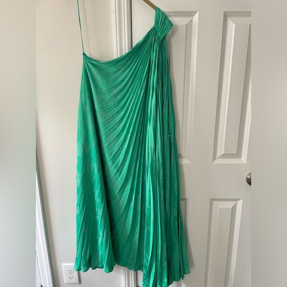 Banana Republic Radiant One Shoulder Dress - Picture 5 of 10